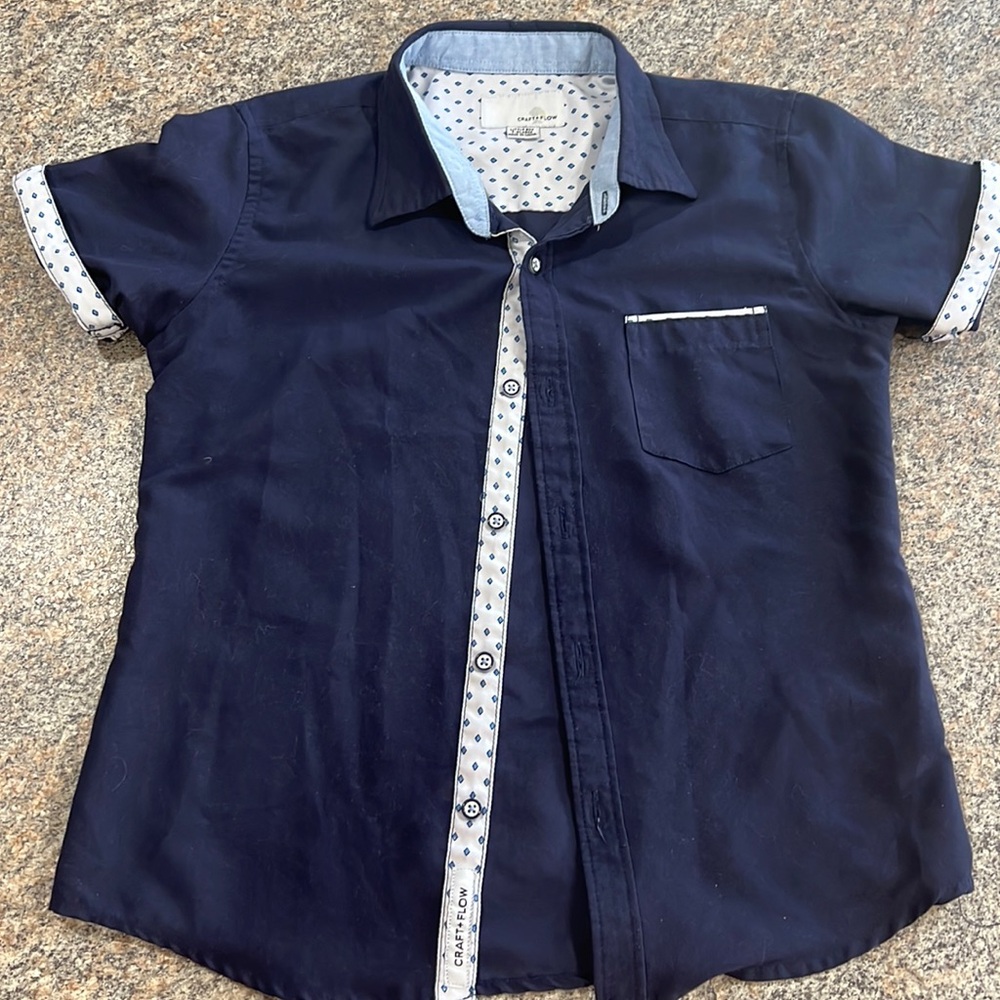 Craft and Flow shirt-size 7  or extra-large little boy